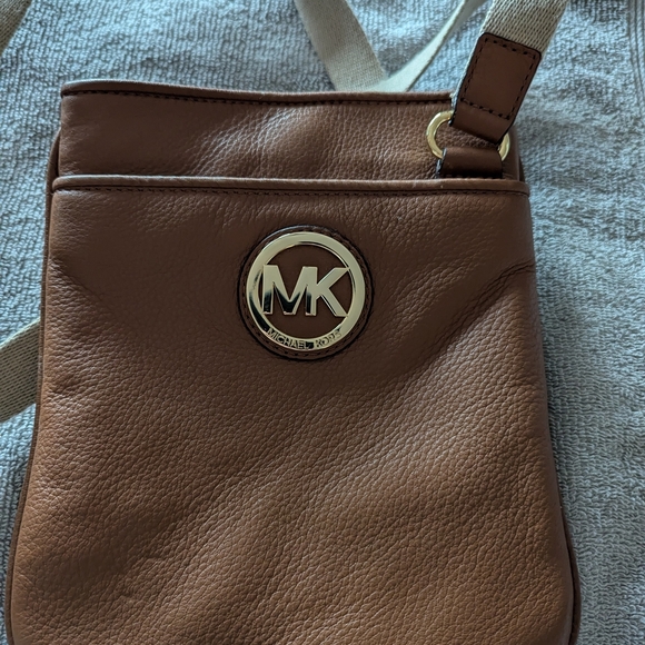 Michael Kors Crossbody Bag - Picture 3 of 6